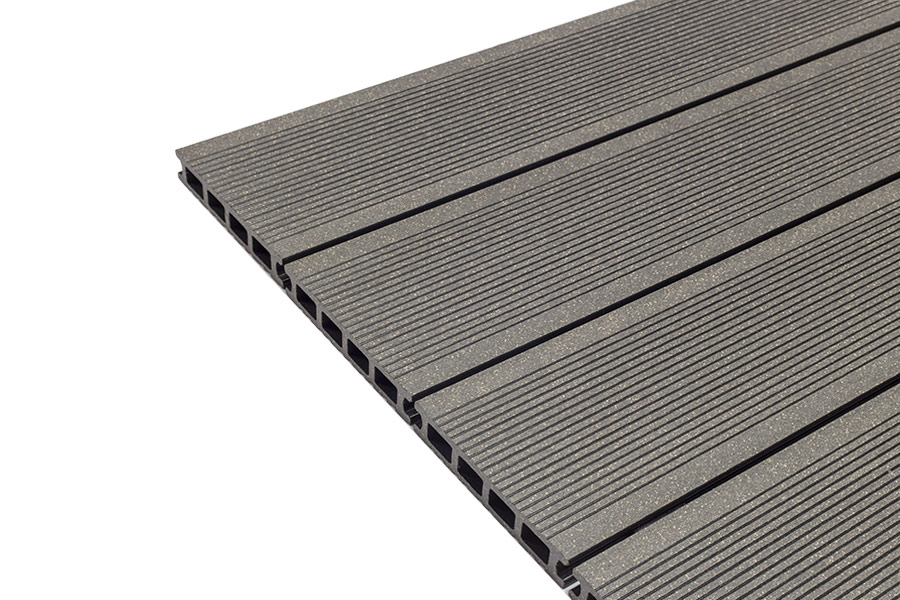 savadeck-wpc-decking-classic-patina-04_1686.jpg