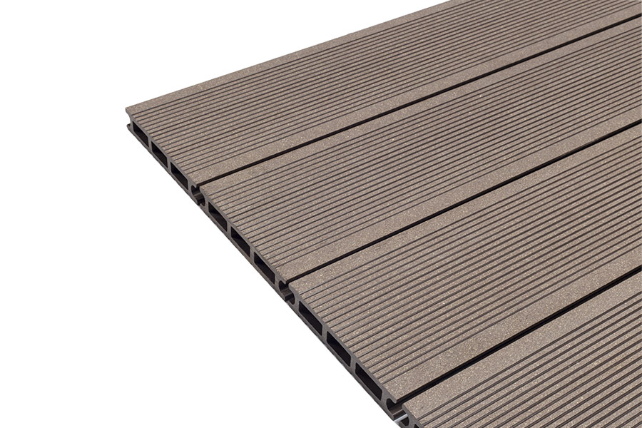 wpc-decking-savadeck-premium-coffee-04_9846.webp