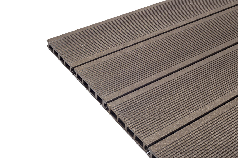 savadeck-wpc-decking-classic-chocolate-04_6024.webp
