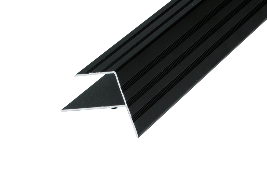 alu-f-profil-m5-crni-01_2756.jpg